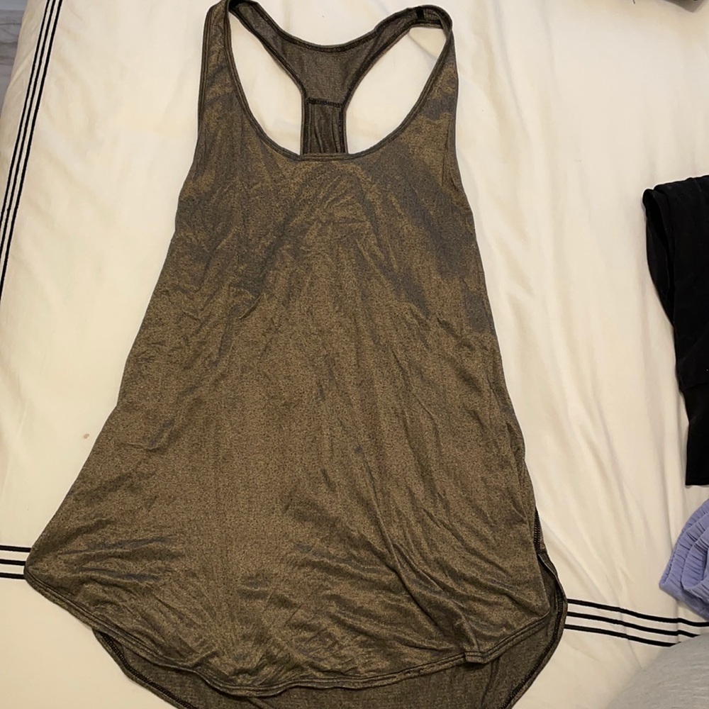 Lululemon green-gold size 4 flowy tank